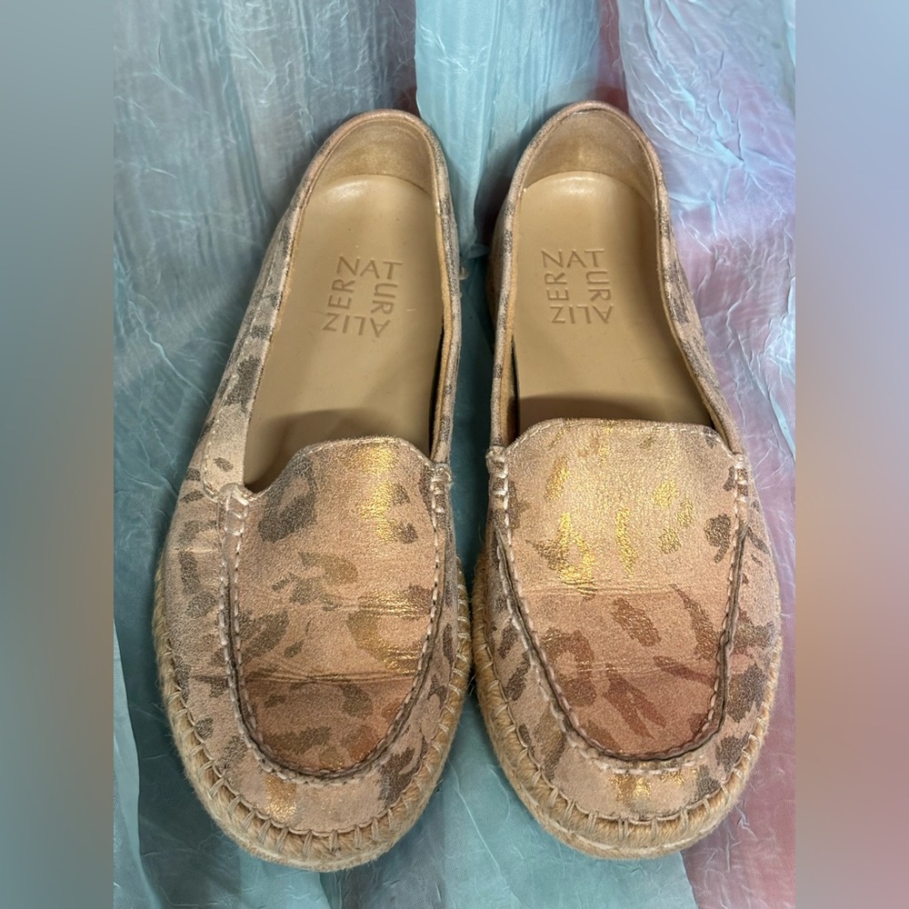Naturalizer Women's Gold and Brown Patterned Loafers